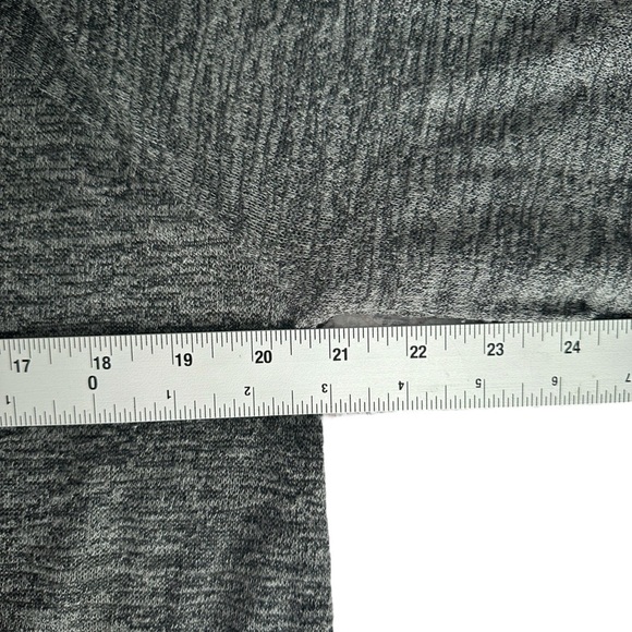 Victoria’s Secret heathered gray lightweight sweatshirt w lace inset Small - Picture 7 of 12